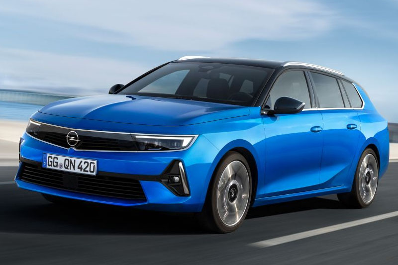 Opel Astra Sports Tourer Plug-in Hybrid 2022 Front View