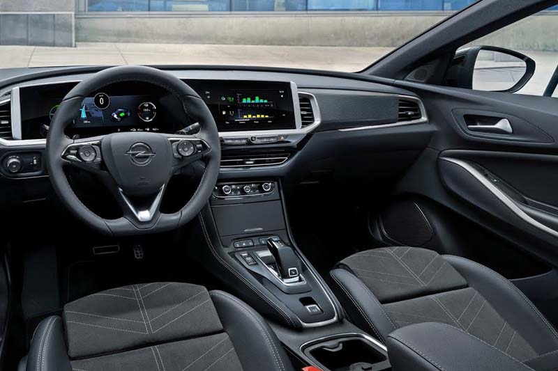 Opel Grandland Plug-in Hybrid 2022 Dashboard Interior