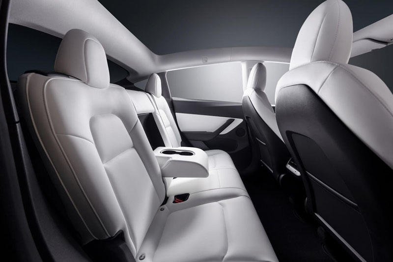 Tesla Model Y Performance 2022 Back Interior