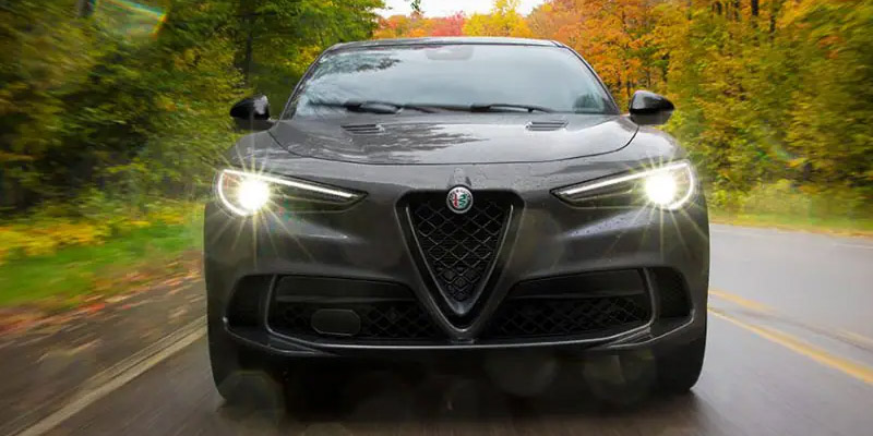 Alfa Romeo Stelvio 2022 Exterior Front View