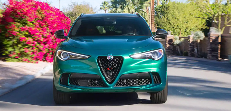 Alfa Romeo Stelvio Quadrifoglio 2023 Exterior Front View