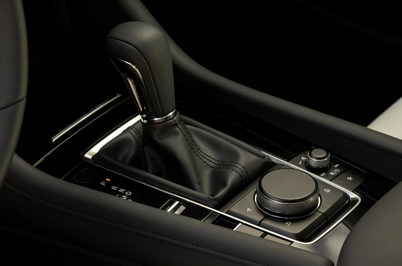 Mazda 3 2022 Interior Gear View