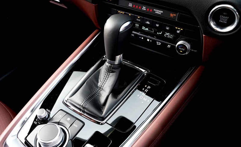 Mazda CX-8 2022 Interior Gear View