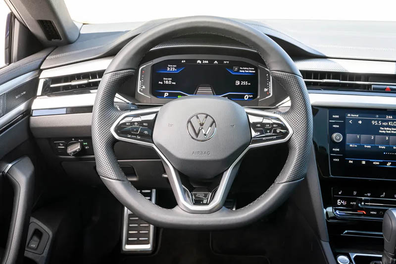 Volkswagen Arteon 2022 Interior Steering View