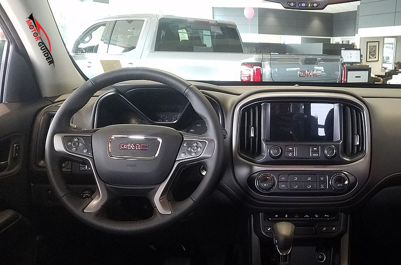 GMC Canyon 2022 Interior Steering view