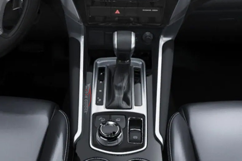 Mitsubishi Pajero Sport 2022 Interior Gear View