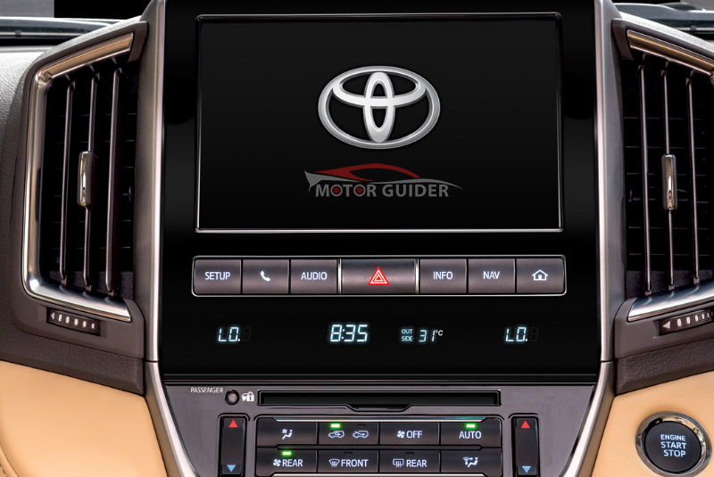 Toyota Land Cruiser 2022 Interior LCD View