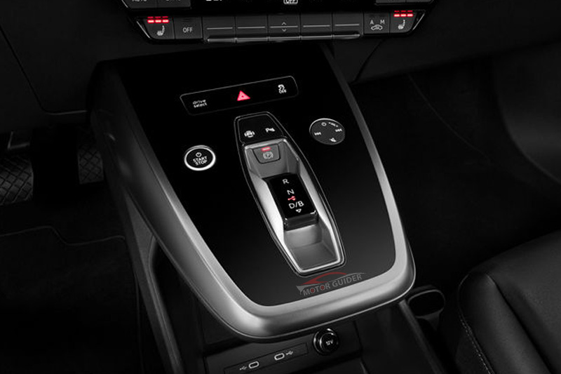 Audi e-tron 2022 Interior Gear View