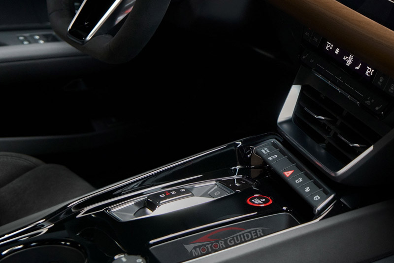 Audi e-tron GT 2023 Interior Gear View