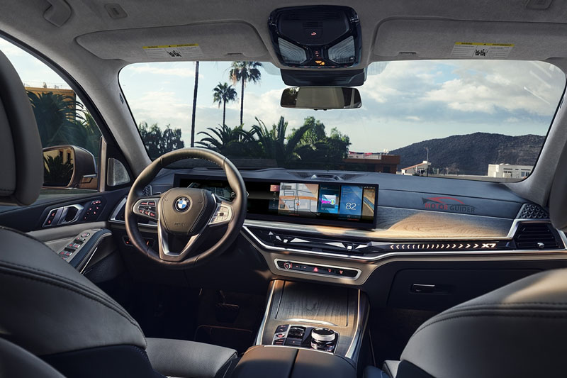 BMW X7 2023 Interior Dashboard View