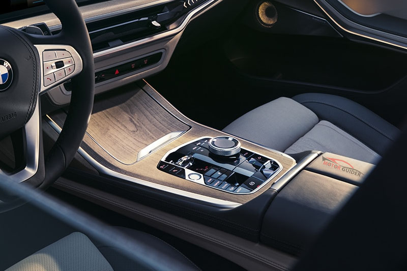 BMW X7 2023 Interior Gear View