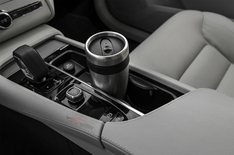 Volvo XC90 2023 Interior Gear View