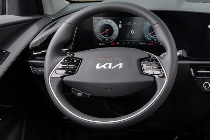 Kia Niro Plug-in Hybrid 2023 Interior Steering View