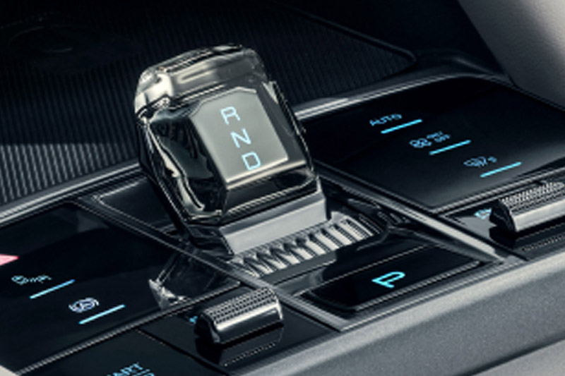 Oceanic crystal gear lever