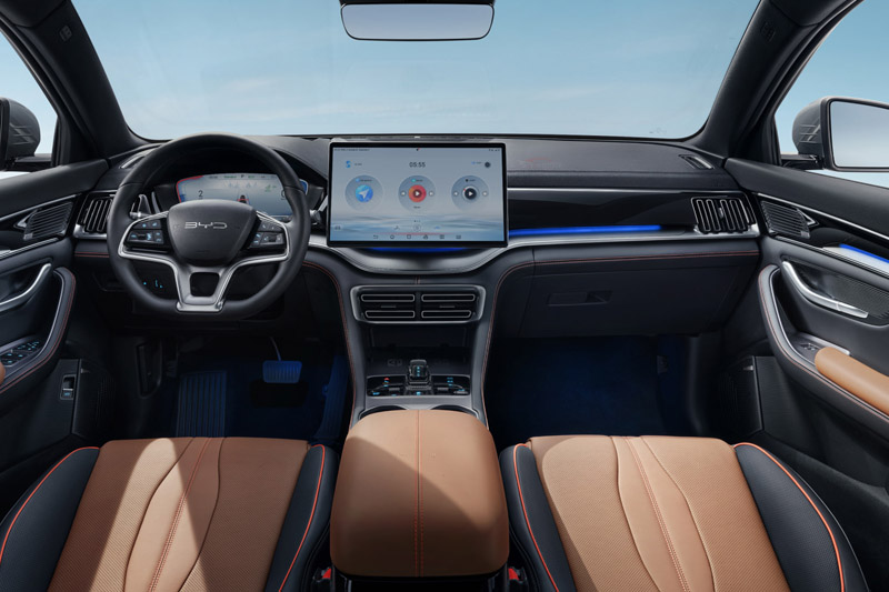 BYD Seal U DM-i 2025 Interior Dashboard View