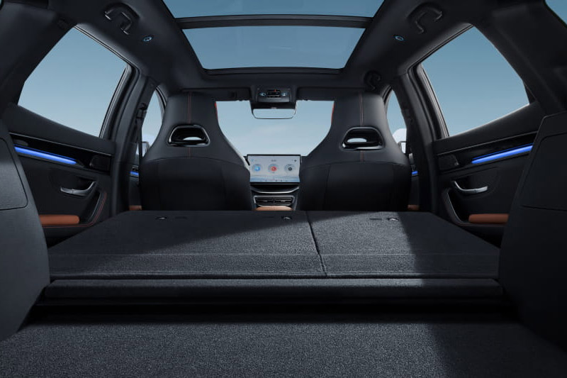 BYD Seal U DM-i 2025 Large Storage Capacity