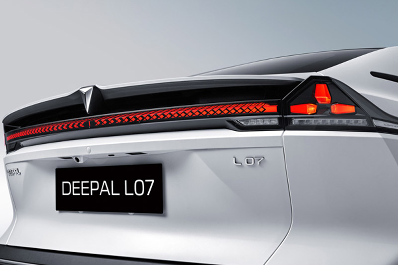 LED Star flame through-type taillights