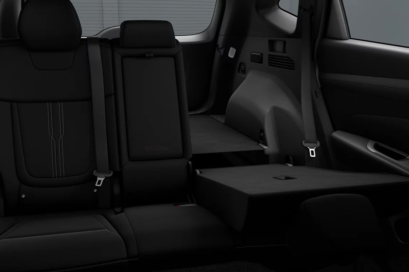 Hyundai Tucson 2025 60-40 split 2nd-row seats with slide and recline