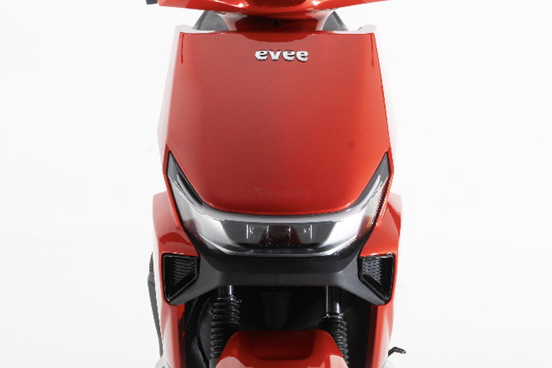 Evee GEN-Z Pro 2026 LED Headlight View