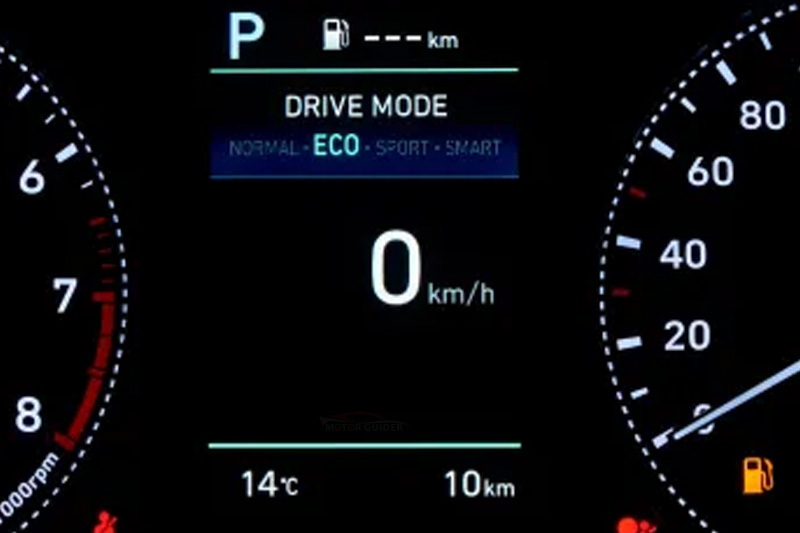 Hyundai Elantra 2.0 Limited Edition 2025 Interior Digital Meter View