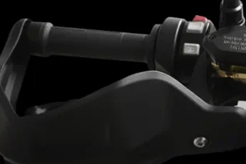 Voge DS900 X Friendly Grip and Seat Heating
