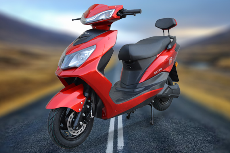 Metro Thrill 2026 Red Colour