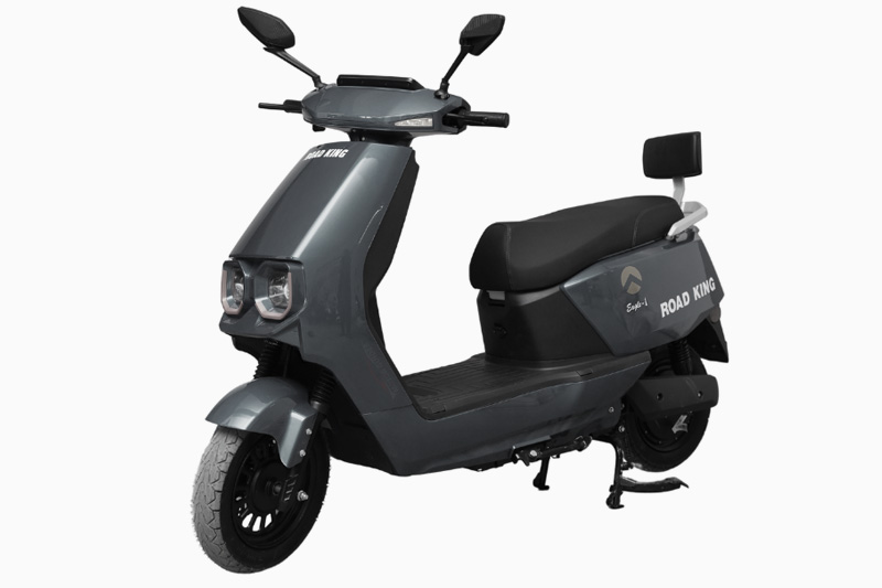Road King Eagle-i 2026 Gray Colour