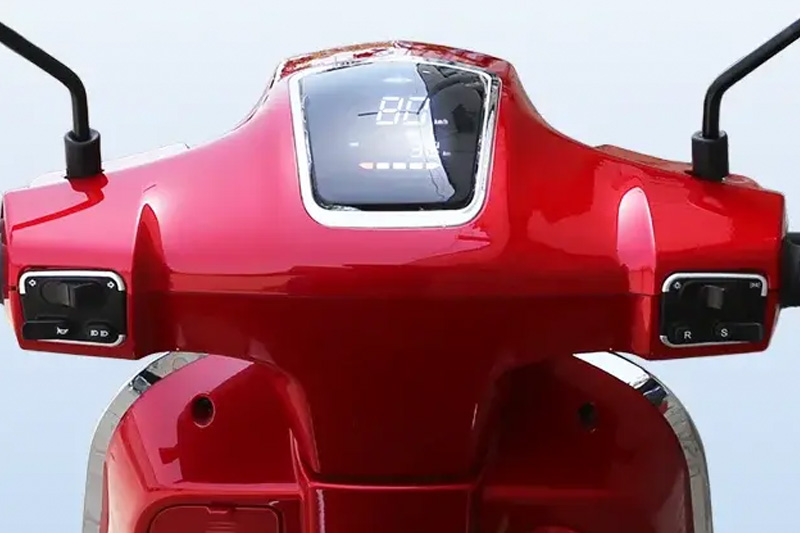 Crown Cherry 2026 Smart Digital Display. Stay Connected, Stay Informed