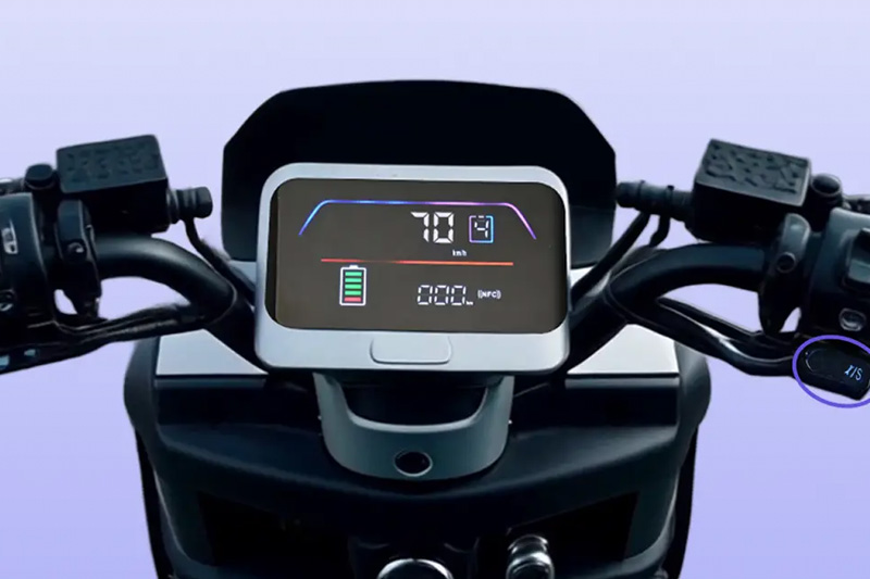 Crown Flash 2026 Ergonomic Handlebar & Advanced Digital Display