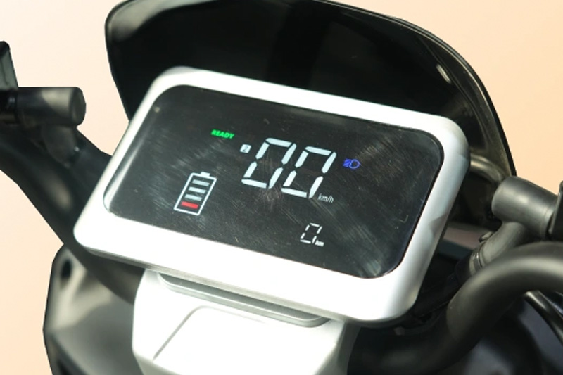 Okla ONYX 2026 Integrated LED Ride Display