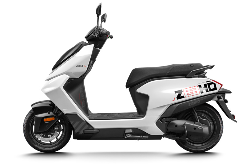 Zeeho AE4 2026 Nebula White