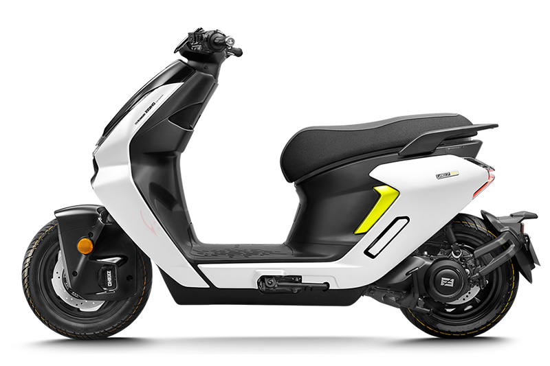 Zeeho AE7 2026 Nebula White